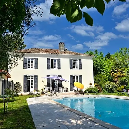 Maison Matachot Bed & Breakfast